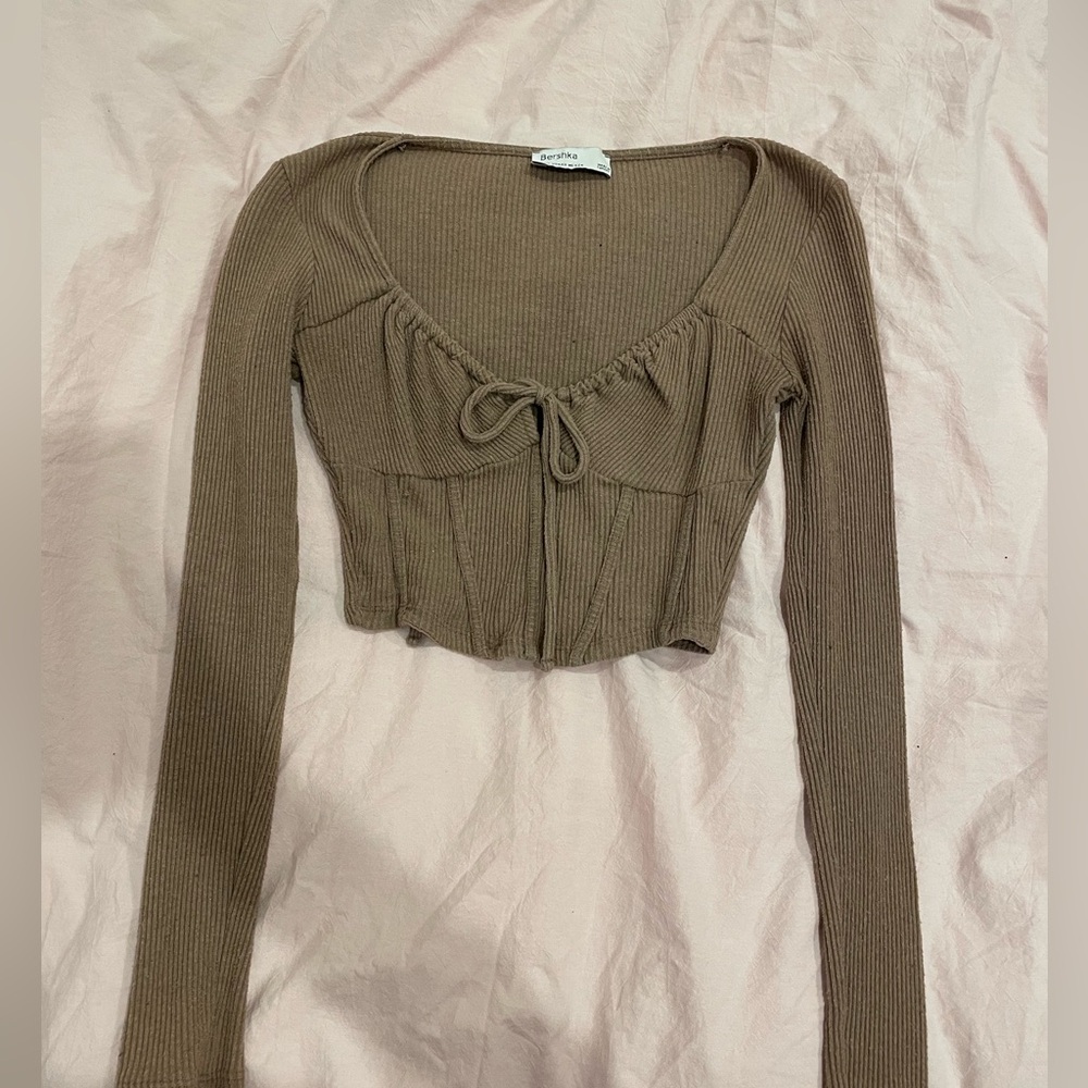 Taupe Long Sleeved Ribbed Crop Top